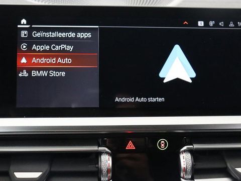 BMW 3 Serie 318i Luxury Line | Sportstoelen | Leder | Carplay | Live Cockpit | Sfeerverlichting | Trekhaak | Parkeerhulp | Climate control | Full LED | Cruise control | Bluetooth