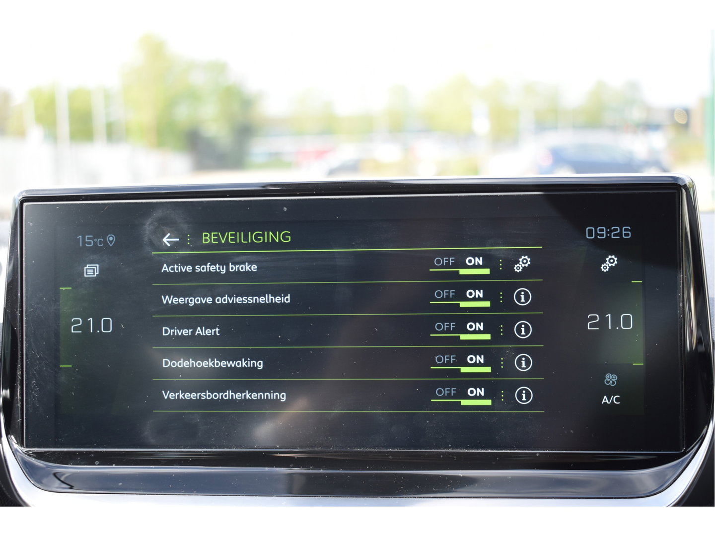 Peugeot 208 1.2 PureTech 131 pk GT-Line | Camera | Carplay | DAB | Stoelverwarming | Sfeerverlichting | Sportstoelen | Full LED