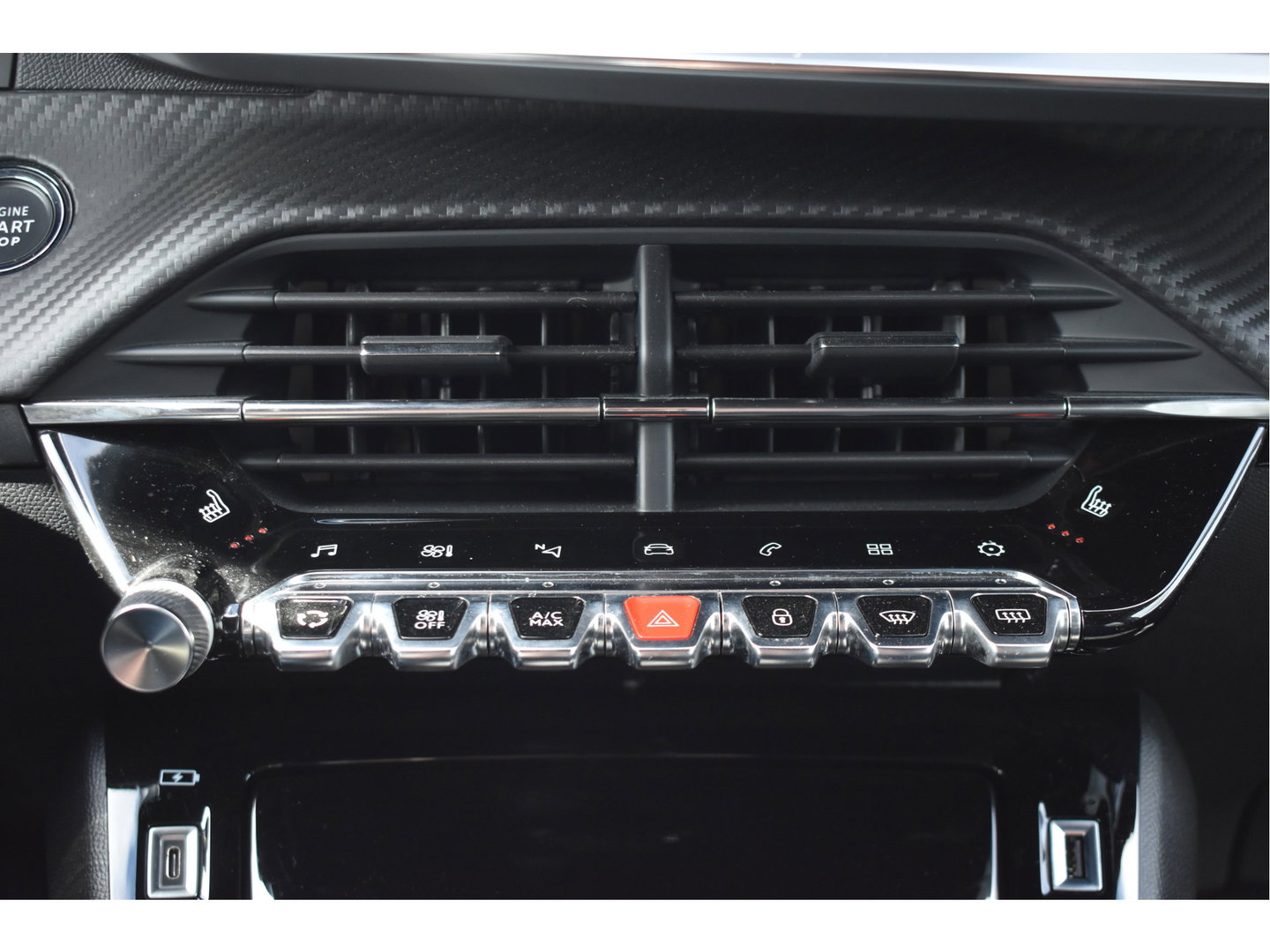 Peugeot 208 1.2 PureTech 131 pk GT-Line | Camera | Carplay | DAB | Stoelverwarming | Sfeerverlichting | Sportstoelen | Full LED