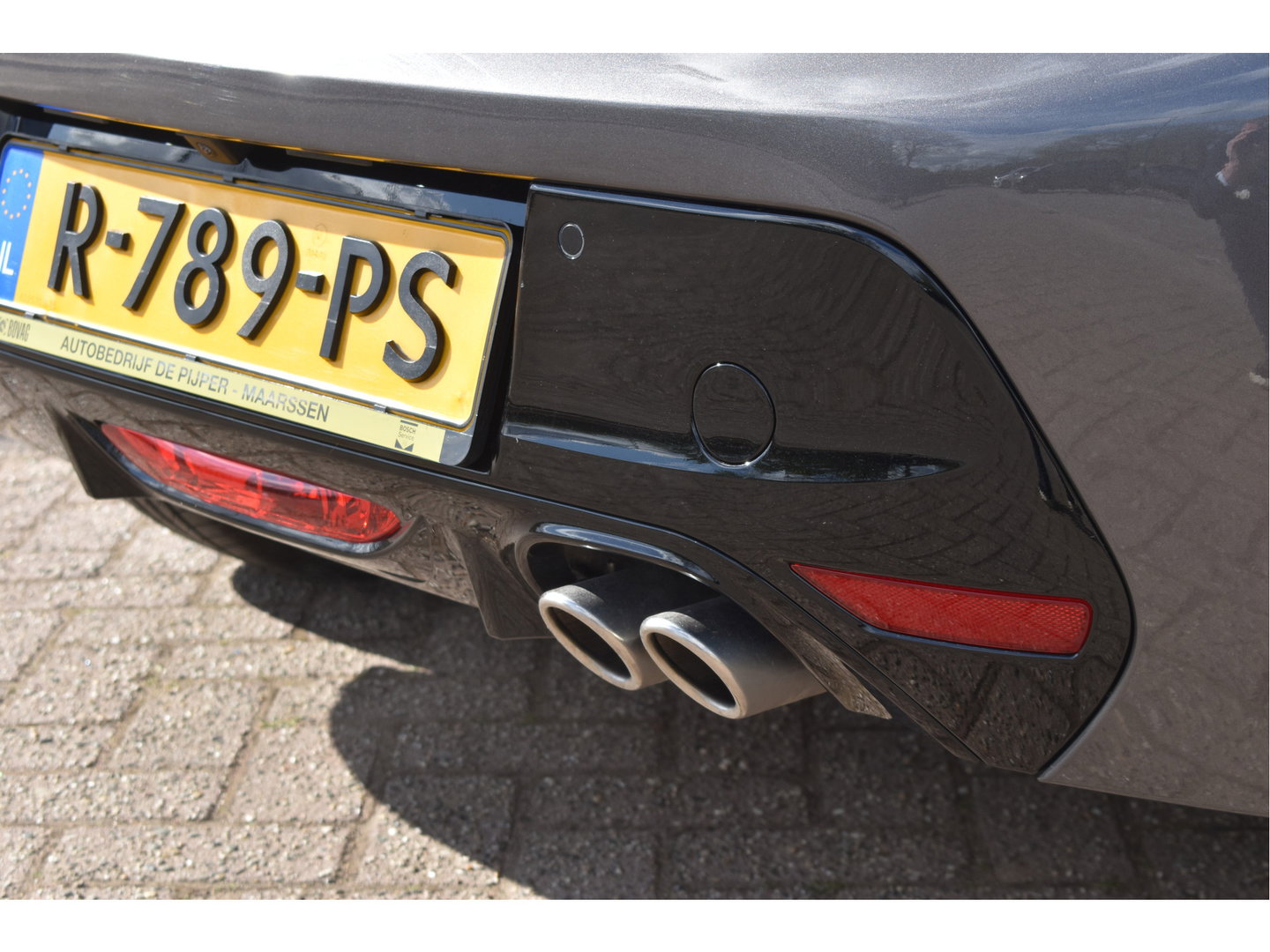 Peugeot 208 1.2 PureTech 131 pk GT-Line | Camera | Carplay | DAB | Stoelverwarming | Sfeerverlichting | Sportstoelen | Full LED