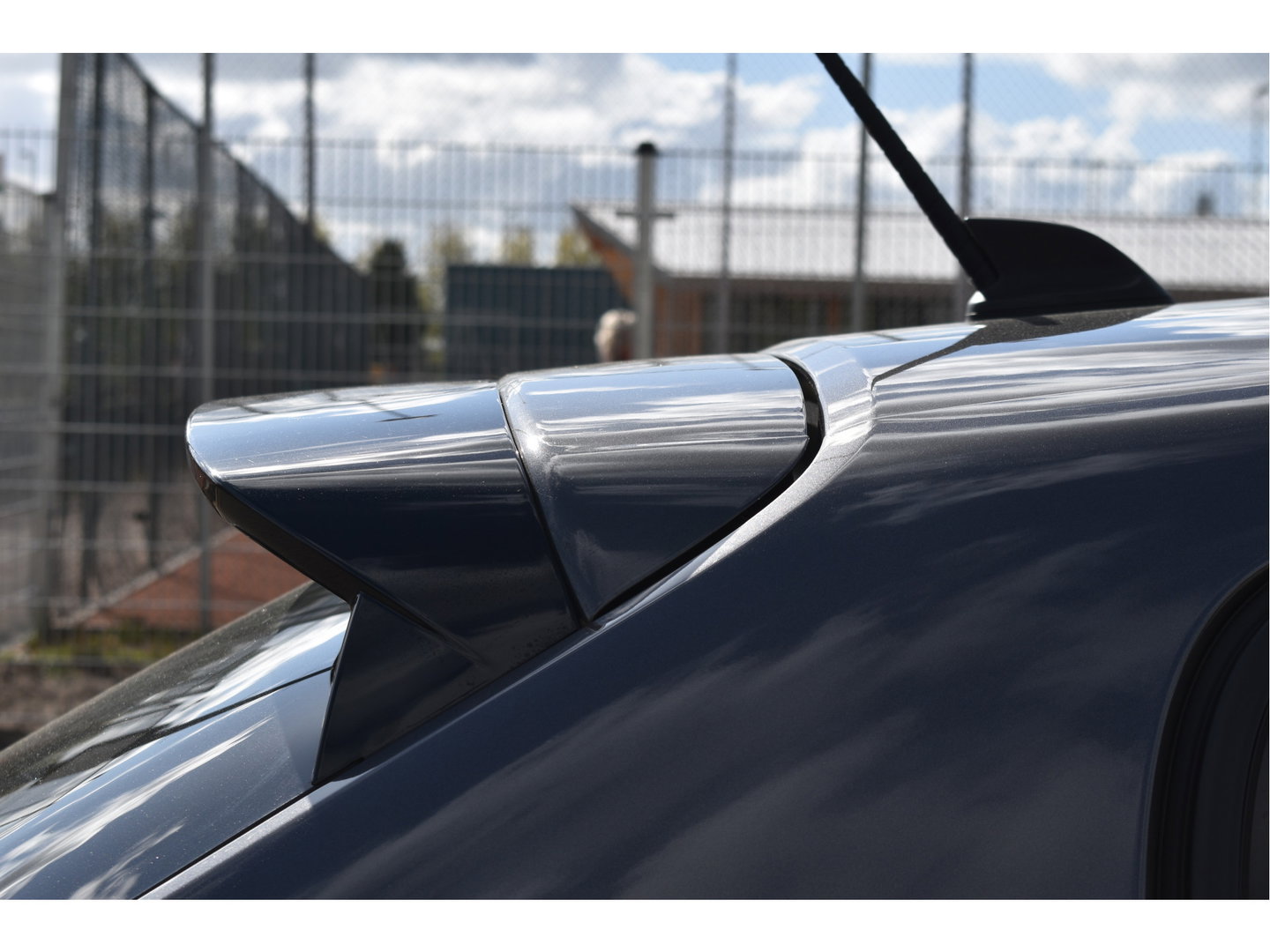 Peugeot 208 1.2 PureTech 131 pk GT-Line | Camera | Carplay | DAB | Stoelverwarming | Sfeerverlichting | Sportstoelen | Full LED