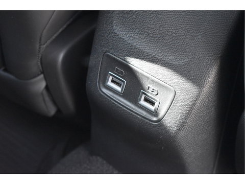 Peugeot 208 1.2 PureTech 131 pk GT-Line | Camera | Carplay | DAB | Stoelverwarming | Sfeerverlichting | Sportstoelen | Full LED