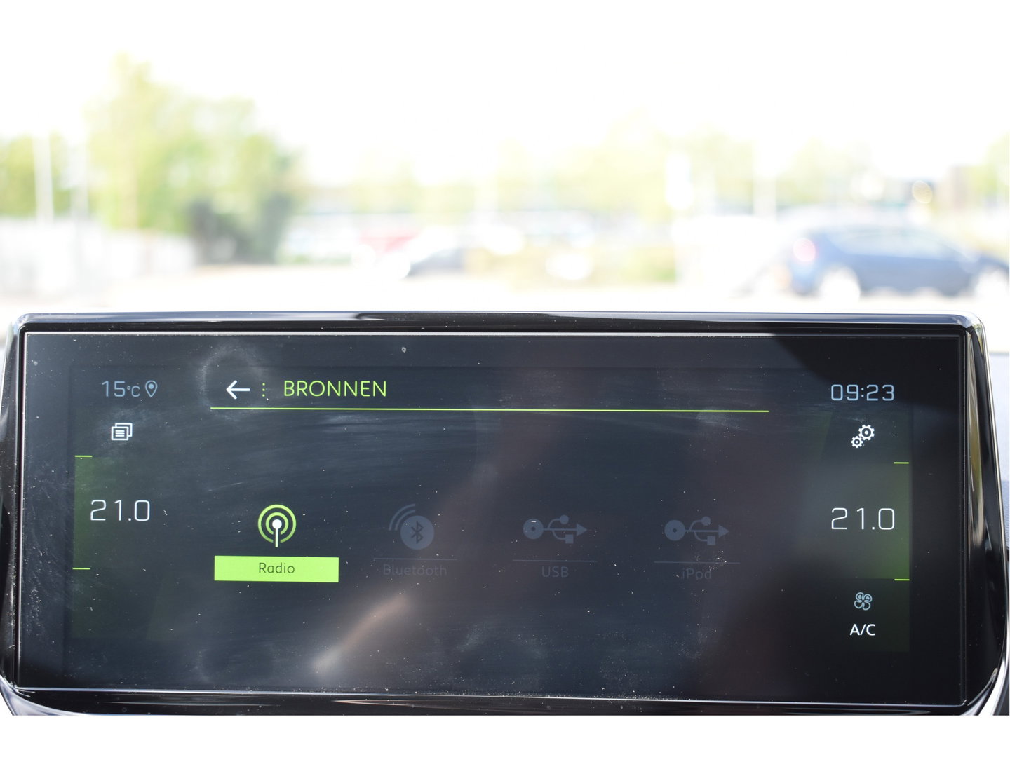 Peugeot 208 1.2 PureTech 131 pk GT-Line | Camera | Carplay | DAB | Stoelverwarming | Sfeerverlichting | Sportstoelen | Full LED