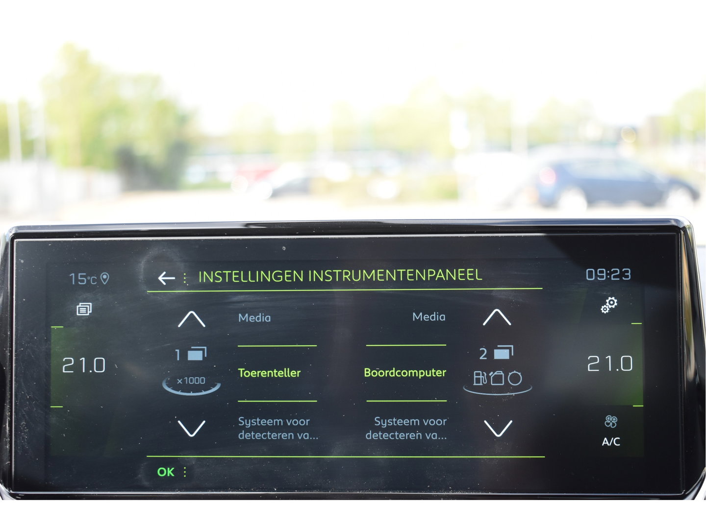 Peugeot 208 1.2 PureTech 131 pk GT-Line | Camera | Carplay | DAB | Stoelverwarming | Sfeerverlichting | Sportstoelen | Full LED