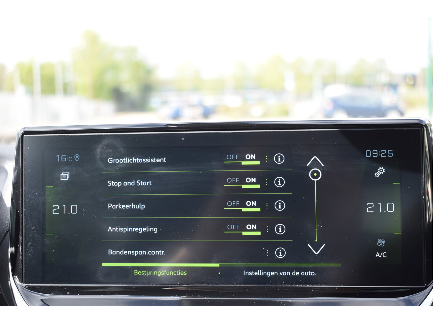 Peugeot 208 1.2 PureTech 131 pk GT-Line | Camera | Carplay | DAB | Stoelverwarming | Sfeerverlichting | Sportstoelen | Full LED