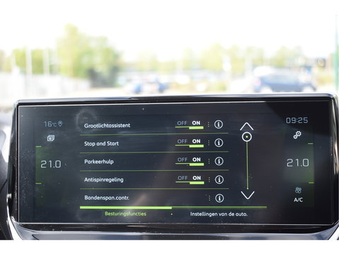 Peugeot 208 1.2 PureTech 131 pk GT-Line | Camera | Carplay | DAB | Stoelverwarming | Sfeerverlichting | Sportstoelen | Full LED