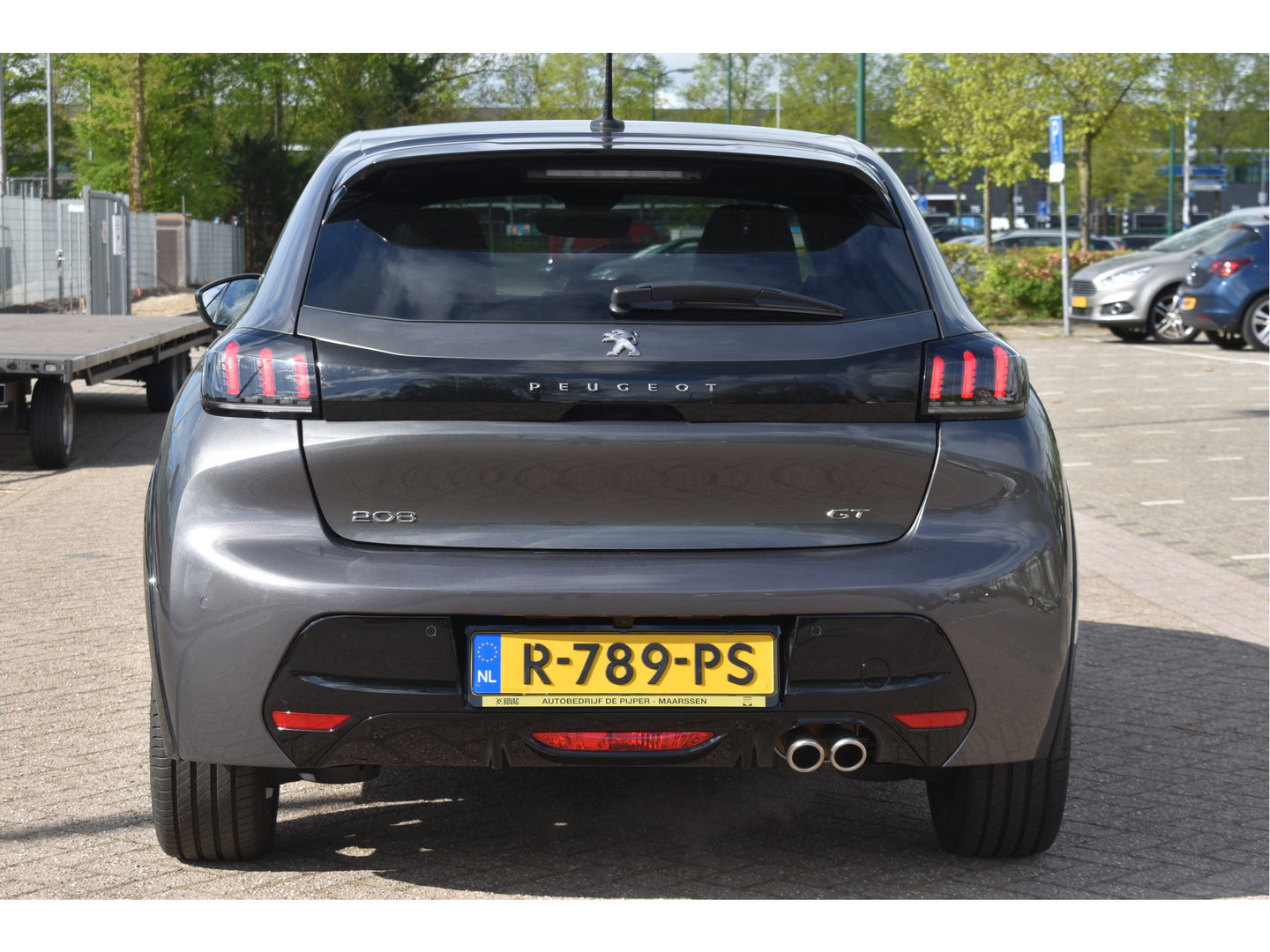Peugeot 208 1.2 PureTech 131 pk GT-Line | Camera | Carplay | DAB | Stoelverwarming | Sfeerverlichting | Sportstoelen | Full LED