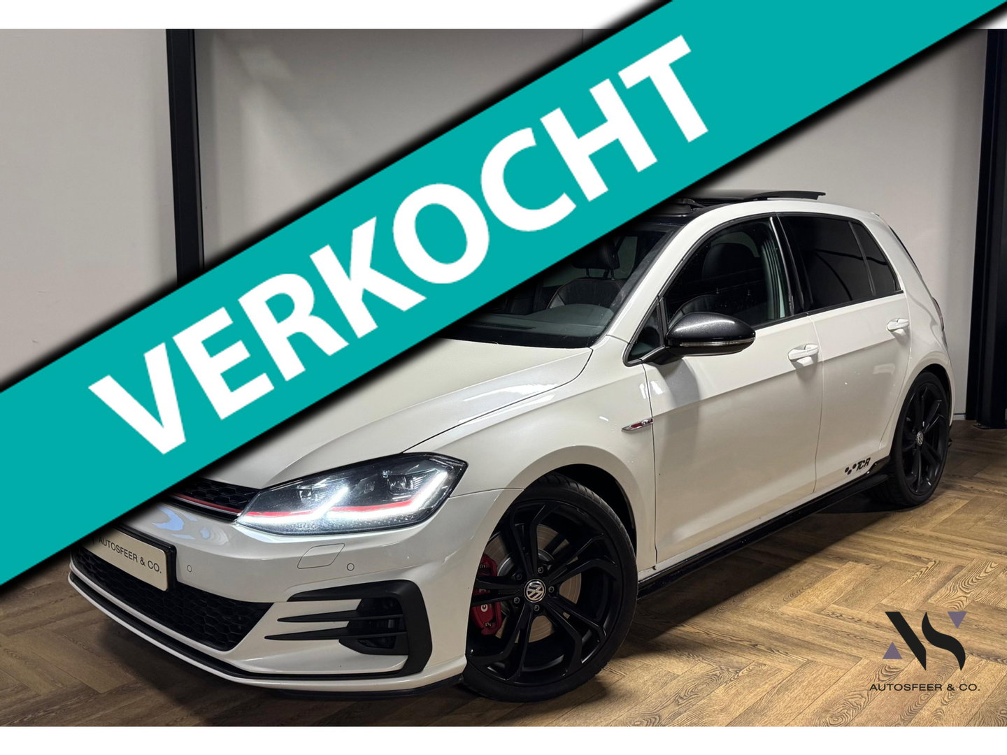 Volkswagen Golf 2.0 TSI GTI TCR PANO KEYLESS VOL'