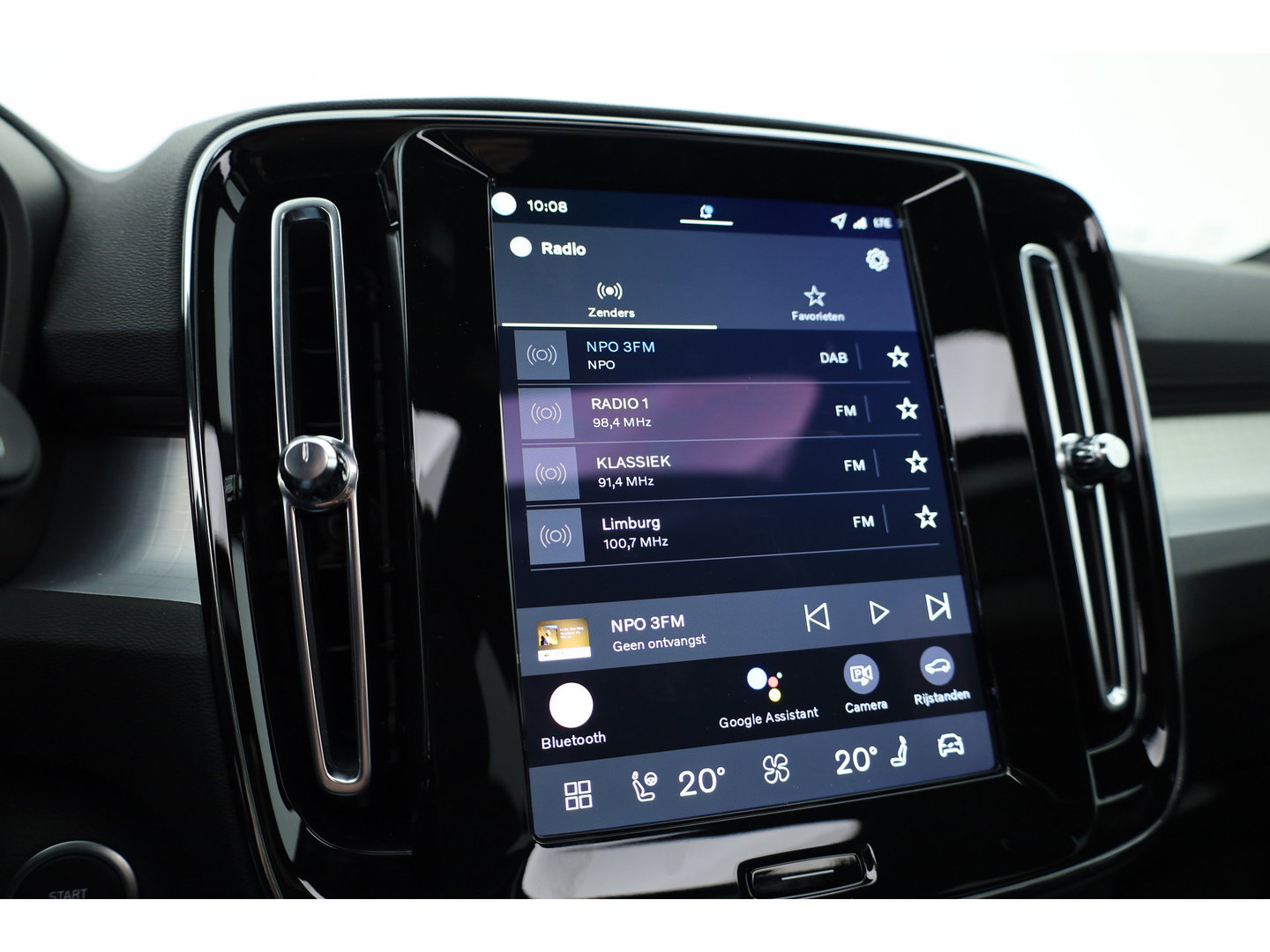 Volvo XC40 2.0 B3 Ultra Black Edition | Pano | ACC | Blis | 360 Cam | H&K Audio | Stoel & Stuur verwarming |