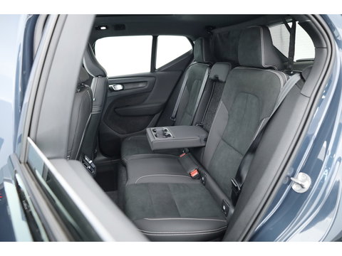 Volvo XC40 2.0 B3 Ultra Black Edition | Pano | ACC | Blis | 360 Cam | H&K Audio | Stoel & Stuur verwarming |