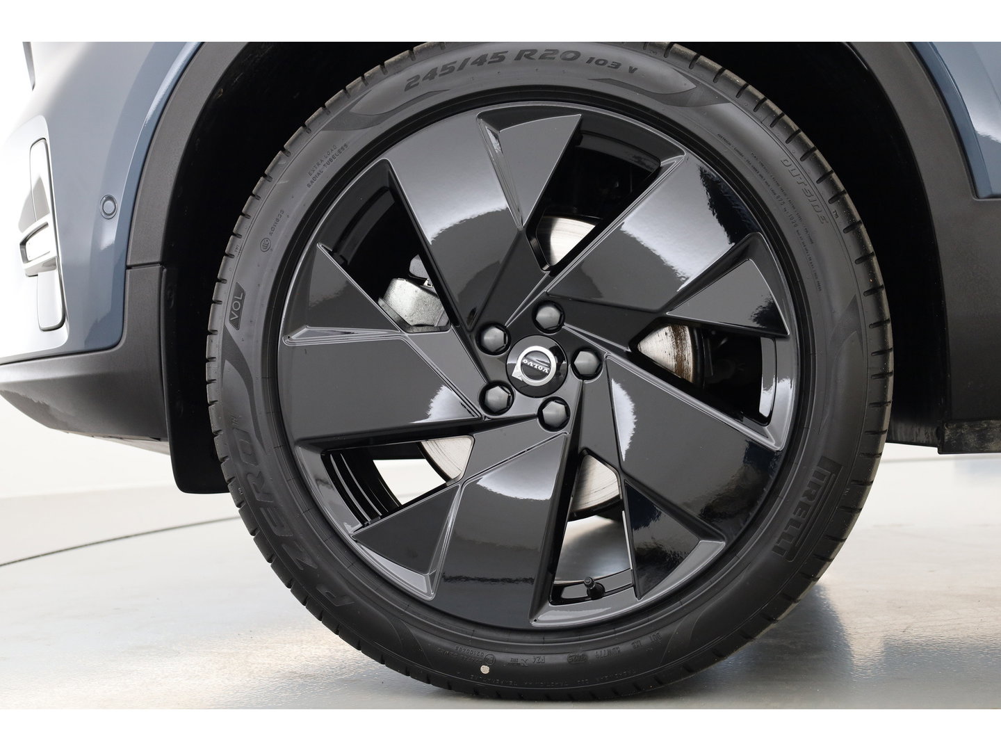 Volvo XC40 2.0 B3 Ultra Black Edition | Pano | ACC | Blis | 360 Cam | H&K Audio | Stoel & Stuur verwarming |