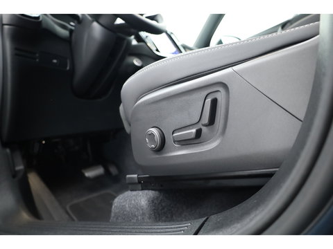 Volvo XC40 2.0 B3 Ultra Black Edition | Pano | ACC | Blis | 360 Cam | H&K Audio | Stoel & Stuur verwarming |