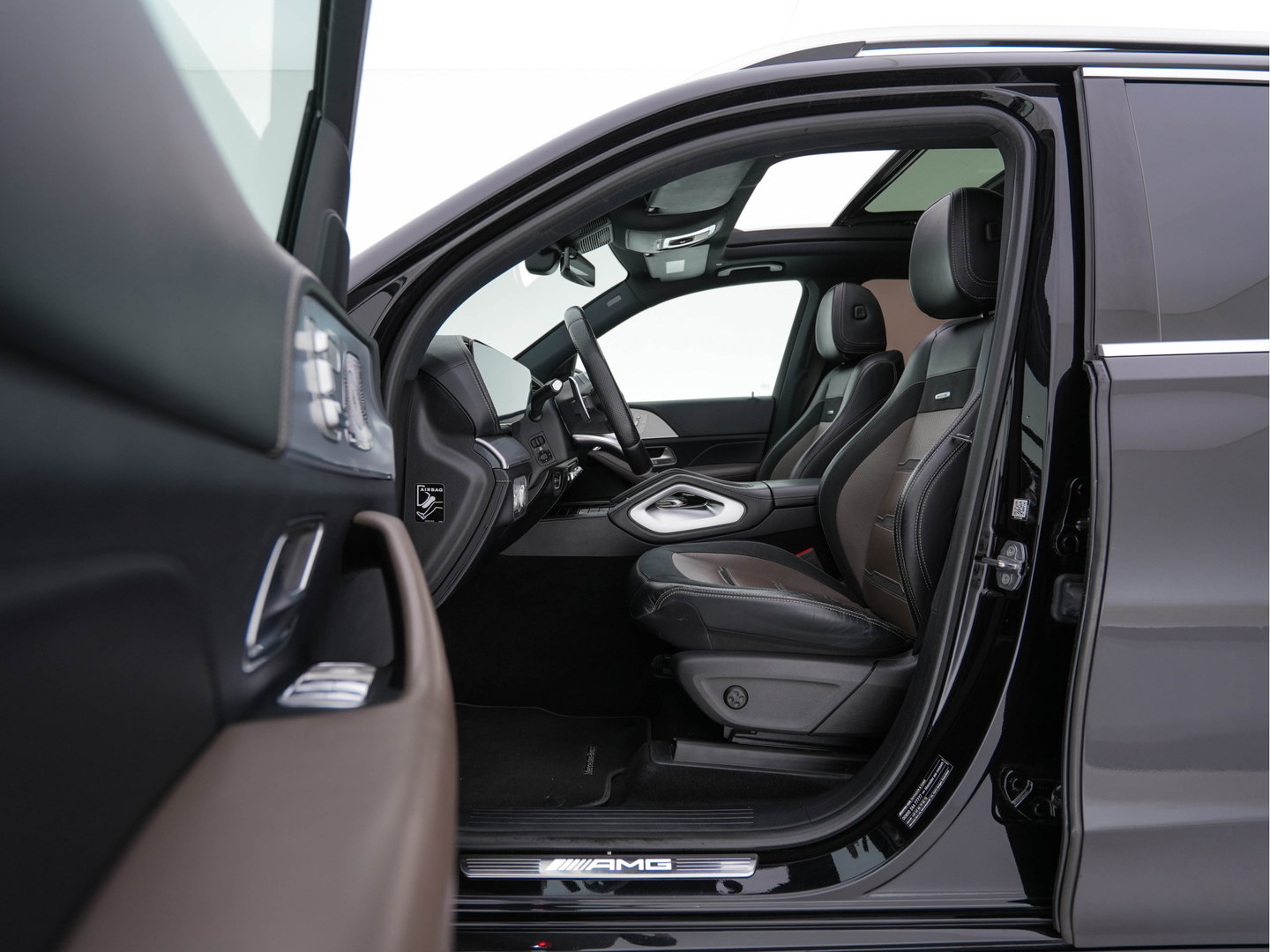 Mercedes-Benz GLE 53 AMG 4MATIC+ Premium Plus (INCL-BTW) Aut. *PANO | HEAD-UP | LEATHER | BURMESTER | MEMORY-PACK | MULTIBEAM-LED | BLINDSPOT | WIDESCREEN-COCKPIT | HEATED-SPORTSEATS | CAMERA | ECC | PDC | CRUISE | 22''ALU*