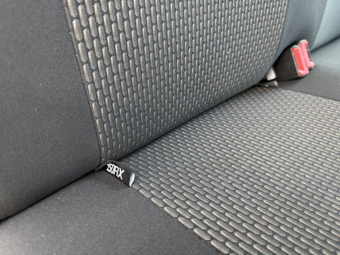 Volkswagen Transporter 2.0 TDI 150pk L2H1 30 DC 5 persoons Comfortline / vaste prijs rijklaar € 27.950 ex btw / / lease vanaf € / zwart metallic / nieuwe 20 inch velgen + banden / euro 6