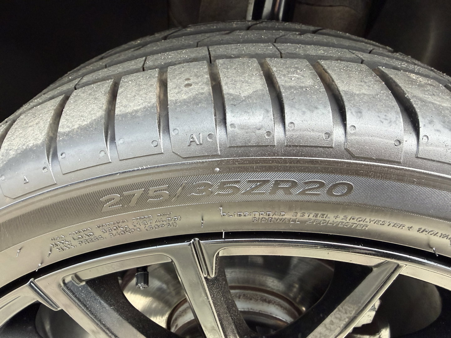 Volkswagen Transporter 2.0 TDI 150pk L2H1 30 DC 5 persoons Comfortline / vaste prijs rijklaar € 27.950 ex btw / / lease vanaf € / zwart metallic / nieuwe 20 inch velgen + banden / euro 6