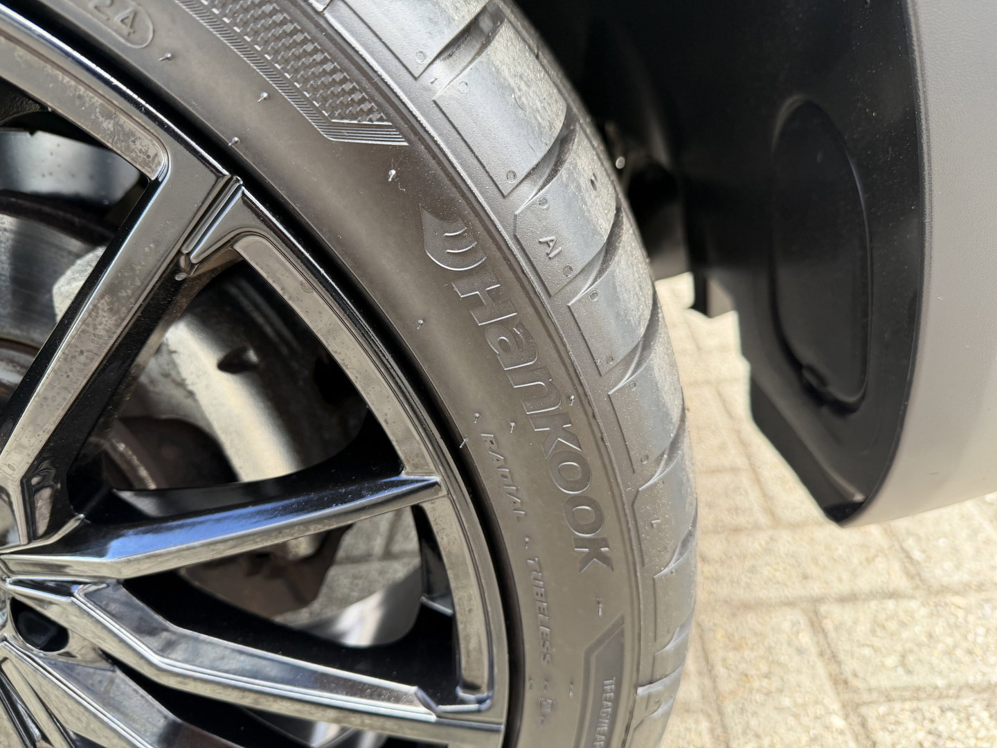 Volkswagen Transporter 2.0 TDI 150pk L2H1 30 DC 5 persoons Comfortline / vaste prijs rijklaar € 27.950 ex btw / / lease vanaf € / zwart metallic / nieuwe 20 inch velgen + banden / euro 6