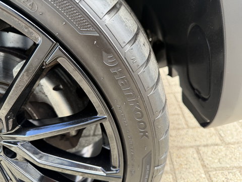 Volkswagen Transporter 2.0 TDI 150pk L2H1 30 DC 5 persoons Comfortline / vaste prijs rijklaar € 27.950 ex btw / / lease vanaf € / zwart metallic / nieuwe 20 inch velgen + banden / euro 6