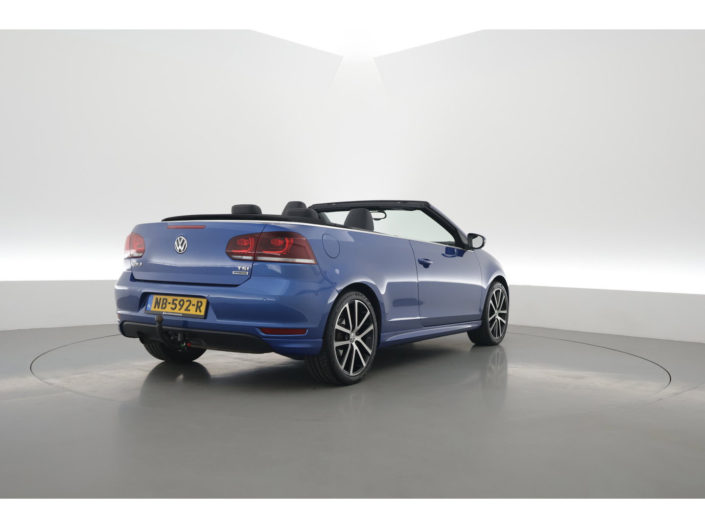Volkswagen Golf Cabriolet 1.2 TSI BlueMotion Exclusive Series | Orgi. NL | Navi | Stoelverw. | PDC | Bi-Xenon | Bluetooth | 18'' |