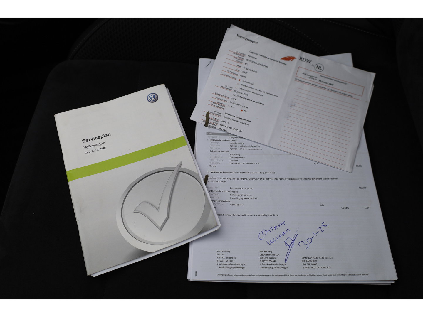 Volkswagen Golf Cabriolet 1.2 TSI BlueMotion Exclusive Series | Orgi. NL | Navi | Stoelverw. | PDC | Bi-Xenon | Bluetooth | 18'' |