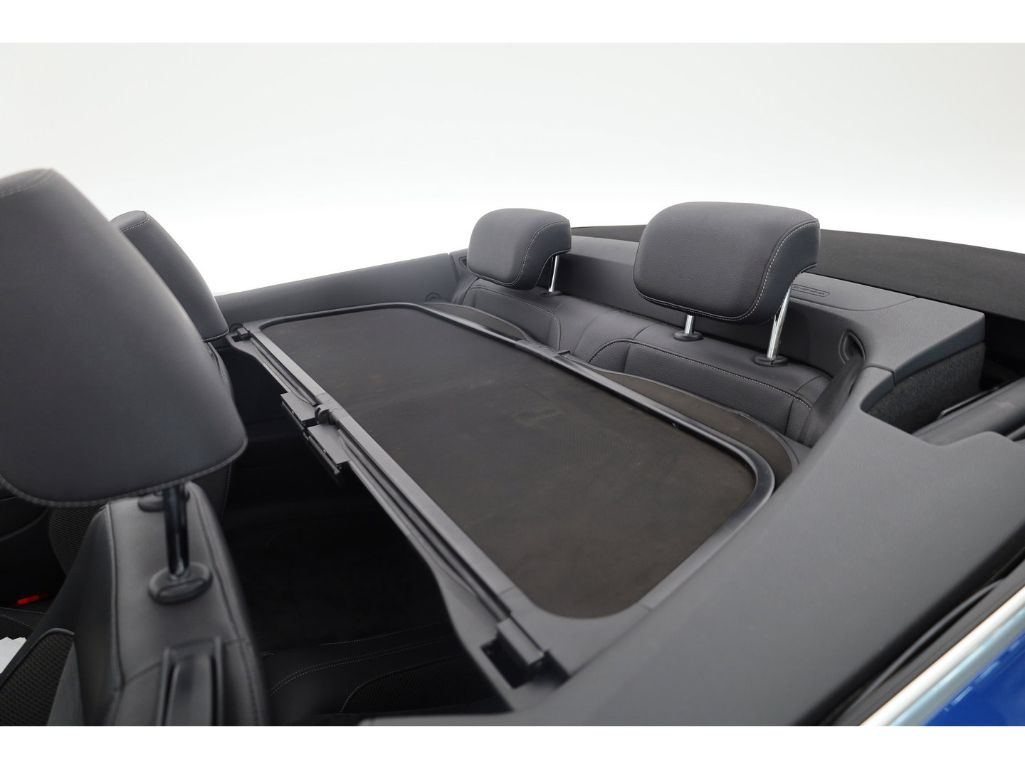 Volkswagen Golf Cabriolet 1.2 TSI BlueMotion Exclusive Series | Orgi. NL | Navi | Stoelverw. | PDC | Bi-Xenon | Bluetooth | 18'' |