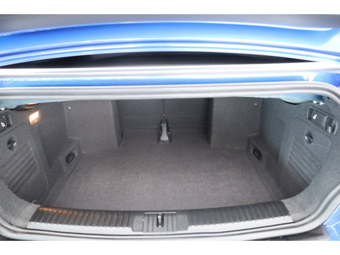 Volkswagen Golf Cabriolet 1.2 TSI BlueMotion Exclusive Series | Orgi. NL | Navi | Stoelverw. | PDC | Bi-Xenon | Bluetooth | 18'' |