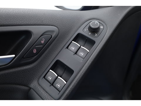 Volkswagen Golf Cabriolet 1.2 TSI BlueMotion Exclusive Series | Orgi. NL | Navi | Stoelverw. | PDC | Bi-Xenon | Bluetooth | 18'' |