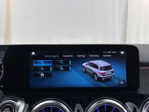 Mercedes-Benz GLB 180 Business Solution (INCL-BTW) Aut. *PANO | LEATHER | FULL-LED | BLINDSPOT | MEMORY-PACK | AMBIENTLIGHT | HEATED-SPORTSEATS | WIDESCREEN-COCKPIT | DAB+ | NAVI-FULLMAP | ADAPTIVE-CRUISE | CAMERA | PRIVACYGLASS |