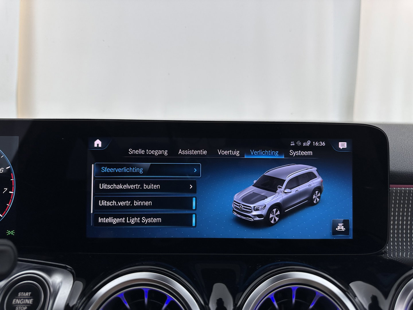 Mercedes-Benz GLB 180 Business Solution (INCL-BTW) Aut. *PANO | LEATHER | FULL-LED | BLINDSPOT | MEMORY-PACK | AMBIENTLIGHT | HEATED-SPORTSEATS | WIDESCREEN-COCKPIT | DAB+ | NAVI-FULLMAP | ADAPTIVE-CRUISE | CAMERA | PRIVACYGLASS |