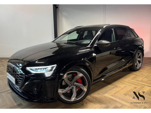 Audi Q8 e-tron S quattro SQ8 115 kWh SQ8 PANO KEYLESS CARBON HUD