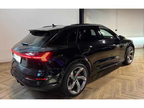 Audi Q8 e-tron S quattro SQ8 115 kWh SQ8 PANO KEYLESS CARBON HUD