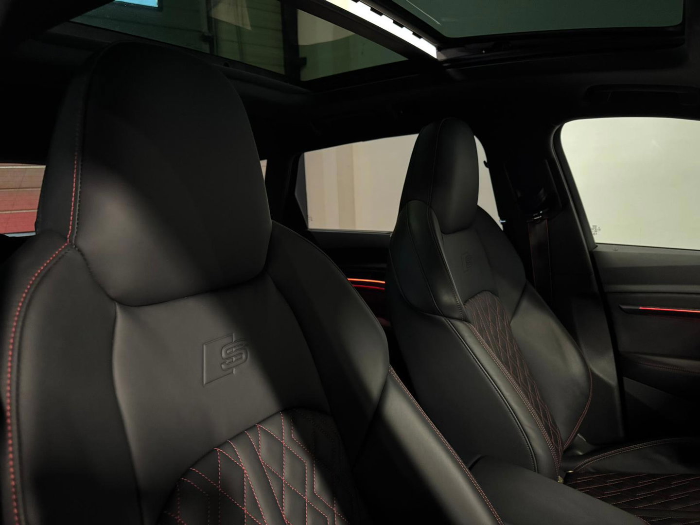 Audi Q8 e-tron S quattro SQ8 115 kWh SQ8 PANO KEYLESS CARBON HUD