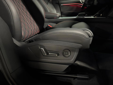 Audi Q8 e-tron S quattro SQ8 115 kWh SQ8 PANO KEYLESS CARBON HUD