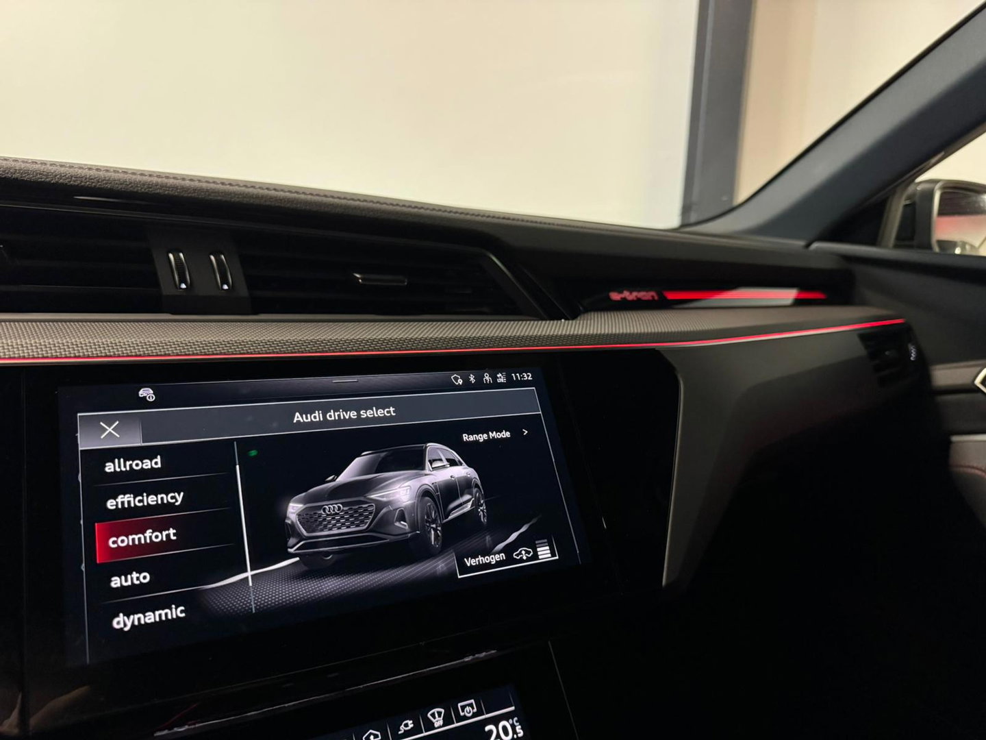 Audi Q8 e-tron S quattro SQ8 115 kWh SQ8 PANO KEYLESS CARBON HUD