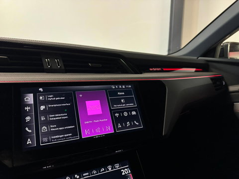 Audi Q8 e-tron S quattro SQ8 115 kWh SQ8 PANO KEYLESS CARBON HUD