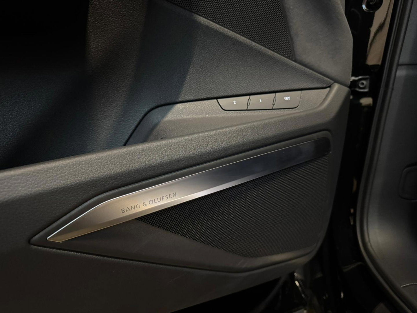 Audi Q8 e-tron S quattro SQ8 115 kWh SQ8 PANO KEYLESS CARBON HUD