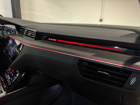 Audi Q8 e-tron S quattro SQ8 115 kWh SQ8 PANO KEYLESS CARBON HUD