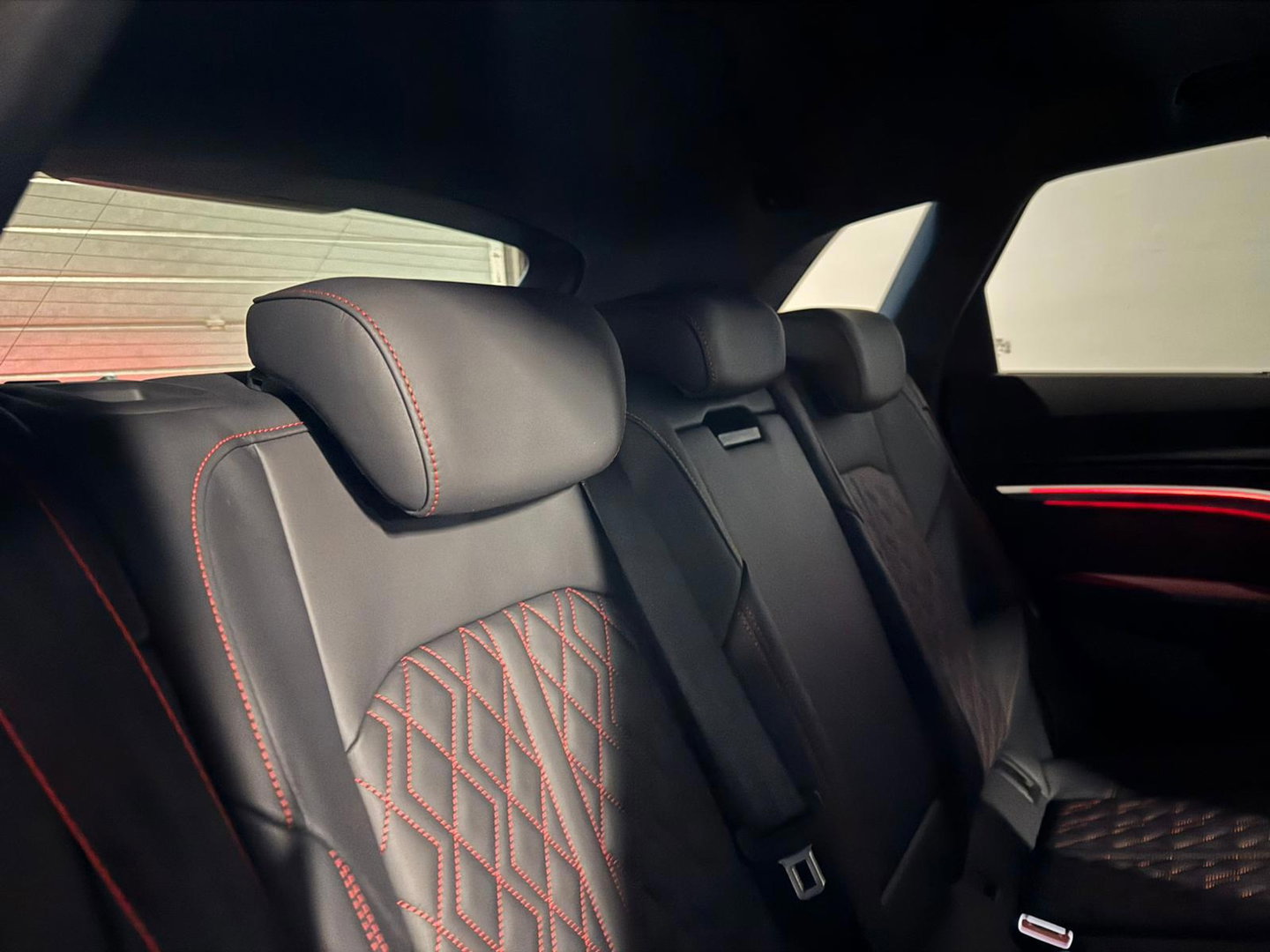 Audi Q8 e-tron S quattro SQ8 115 kWh SQ8 PANO KEYLESS CARBON HUD