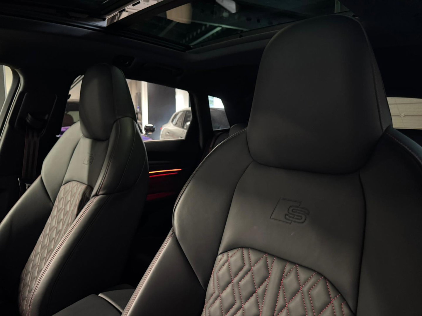 Audi Q8 e-tron S quattro SQ8 115 kWh SQ8 PANO KEYLESS CARBON HUD