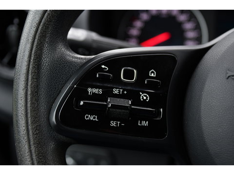 Mercedes-Benz Sprinter 317 1.9 CDI L2H2 RWD AMG Edition Camera, Cruise, Carplay, LED, Trekhaak, Automaat, Mbux, 170pk, Sensoren, Uniek!