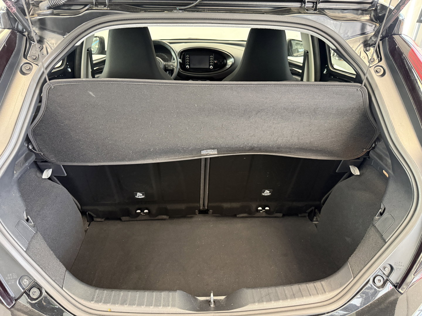 Toyota Aygo X 1.0 VVT-i S-CVT Play 24 Maanden garantie* (Vraag naar de voorwaarden)