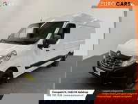 Renault Master - T35 2.3 dCi L2H2 130PK Airco Cruise Control Navigatie Parkeersensoren 2-zits