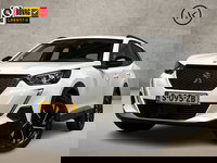 Peugeot 2008 - 1.2 PureTech Allure Sport 131Pk Automaat (VIRTUAL COCKPIT, APPLE CARPLAY, GROOT NAVI, 360 CAMERA, LEDER, SPORTSTOELEN, GETINT GLAS, LANE ASSIST, NIEUWSTAAT)