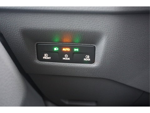 Volkswagen Crafter 35 177PK L3H2 AUT Facelift BPM VRIJ!! 13" Navi, Cam, Gev. Stoel, Alarm, LED!! NR. 425