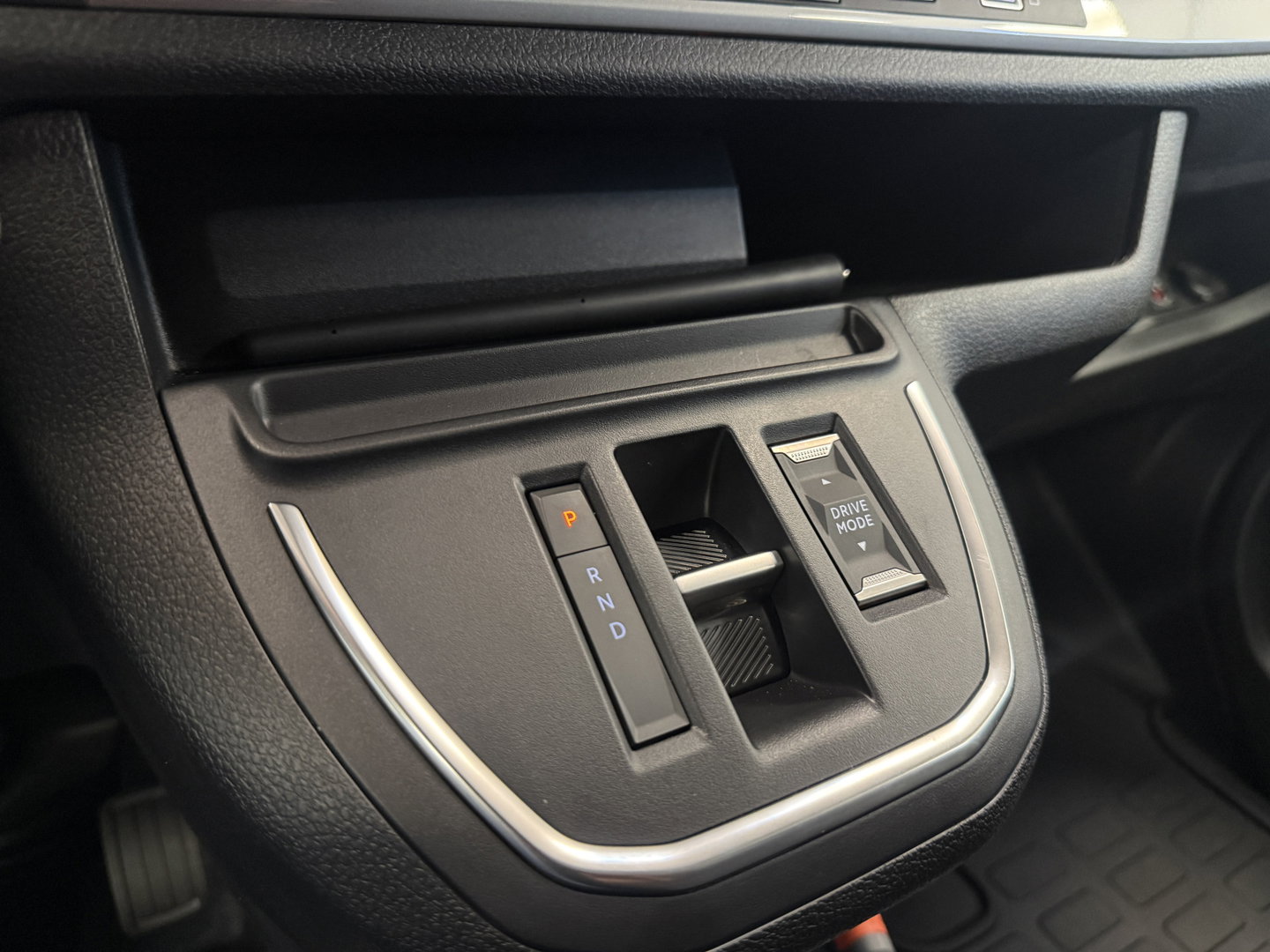 Opel Vivaro-e Electric L2 75 kWh 3 Persoons Achteruitrijcamera Navigatie