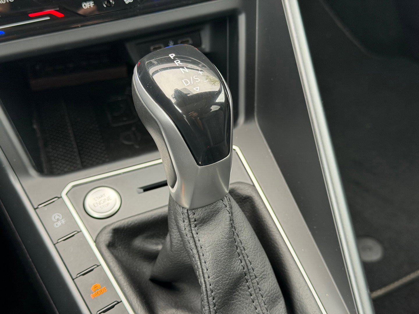 Volkswagen Polo 1.0 TSI R-Line Business|Pano|ACC|Camera|Stoelverwarming