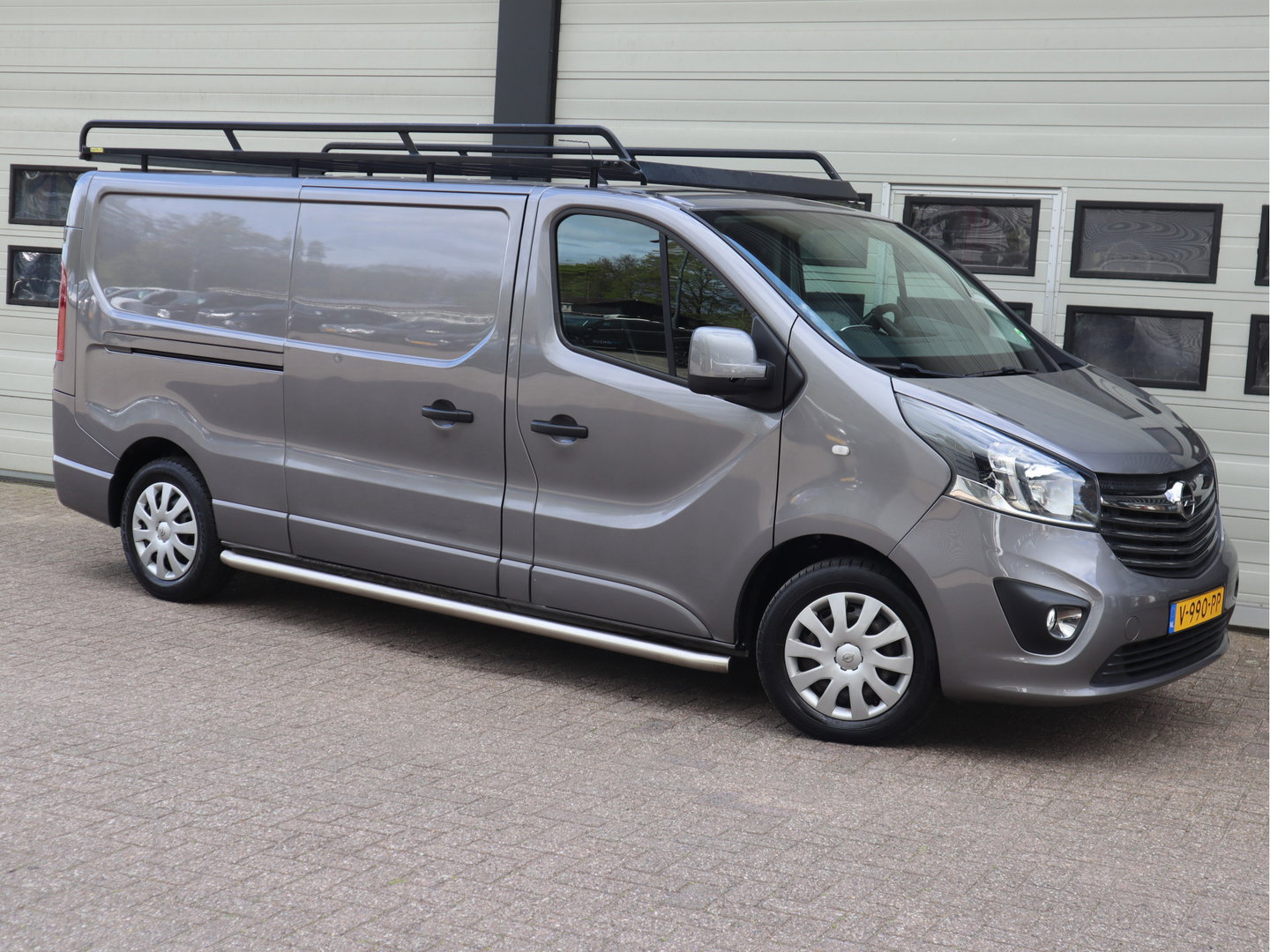 Opel Vivaro 1.6 CDTI 122pk Euro 6 - L2 Lang - Trekhaak - Airco - Navi