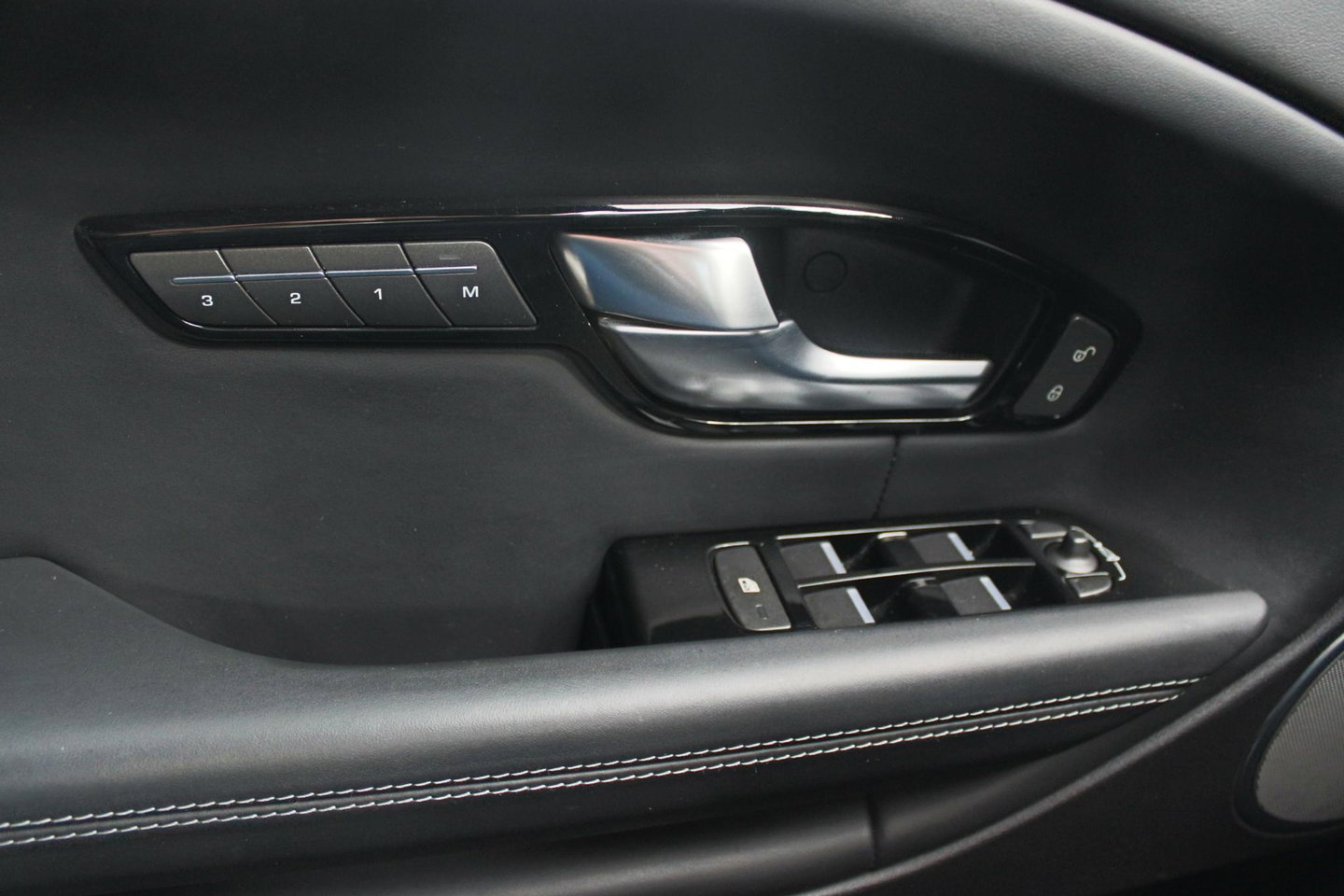 Land Rover Range Rover Evoque 2.0 Si4 HSE Dynamic