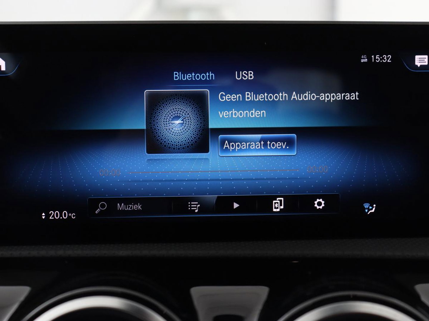 Mercedes-Benz A-Klasse 180 Advantage | Stoelverwarming | Carplay | Half leder | Widescreen | Navigatie | Park Assist | Full LED | DAB | Camera | Navigatie | Climate control | Cruise control | Bluetooth