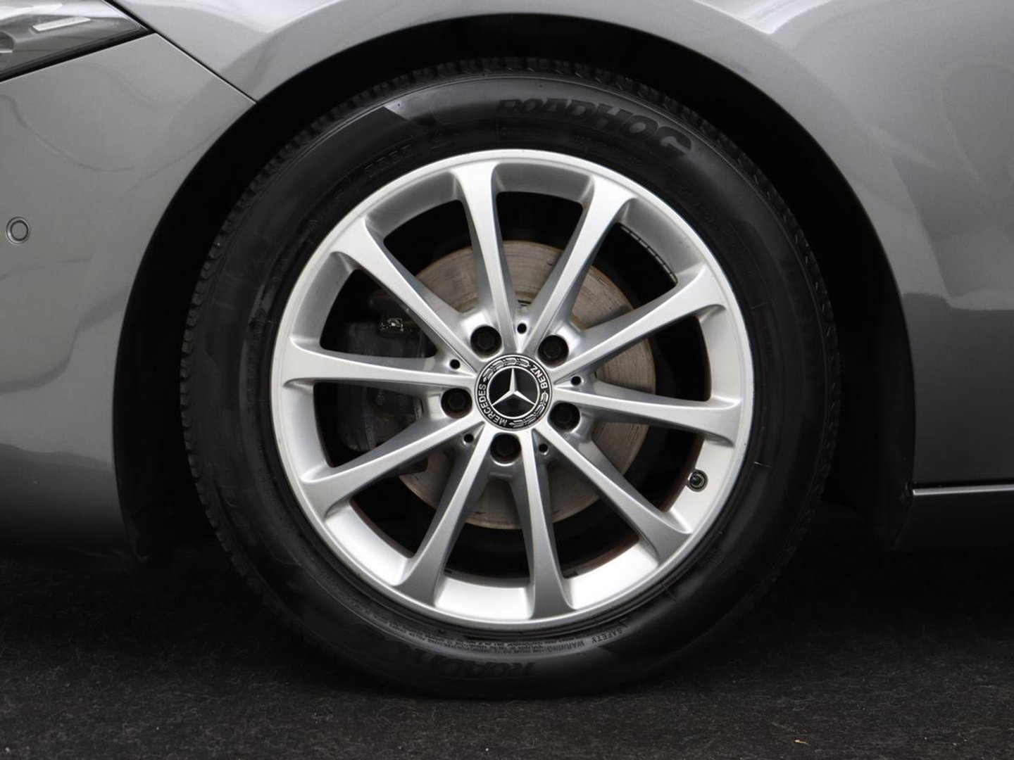 Mercedes-Benz A-Klasse 180 Advantage | Stoelverwarming | Carplay | Half leder | Widescreen | Navigatie | Park Assist | Full LED | DAB | Camera | Navigatie | Climate control | Cruise control | Bluetooth