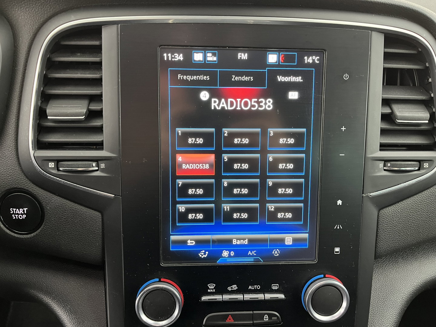 Renault Mégane Estate 1.6 TCe GT Aut. *FULL-LED | NAVI-FULLMAP | BOSE-SOUND | DIGI-COCKPIT | SPORT-SEATS | SHIFT-PADDLES | DAB+ | KEYLESS | PRIVACY-GLASS | ECC | PDC | CRUISE | 18''ALU*